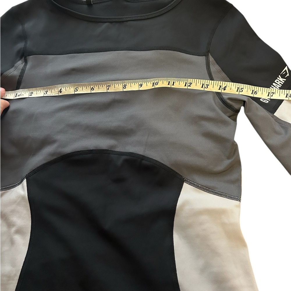 Gymshark black long sleeve - Picture 9 of 10